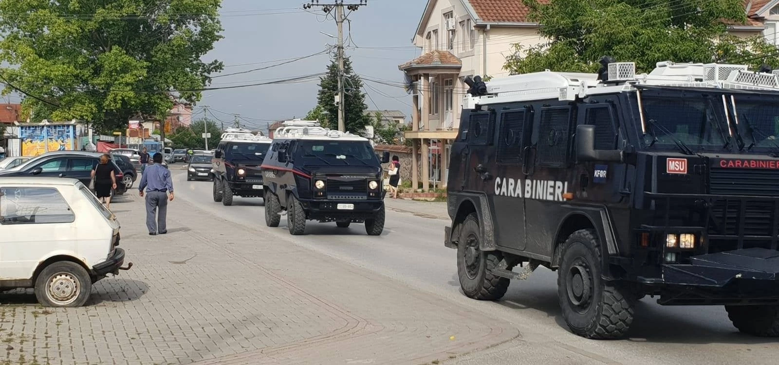 Αρκετά κρίσιμη η κατάσταση πλέον: Φόβοι για μακελειό – Ειδικές δυνάμεις του Κοσσυφοπεδίου σπεύδουν σε Σερβικές περιοχές – Βούτσιτς: «Δεν θα επιτρέψουμε την βία»